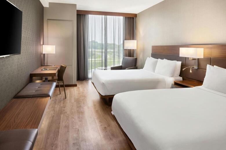 AC Hotel By Marriott Minneapolis West End