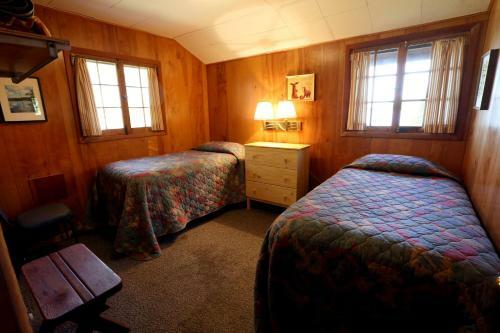 Hotel Five Lakes Resort