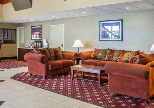 Posada Norwood Inn & Suites Eagan