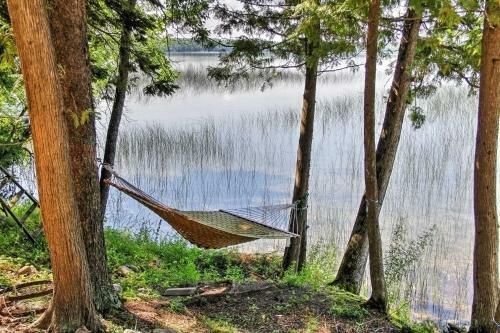 Apartamento Lakefront Deer River Apt With Dock, Fire Pit And Patio!