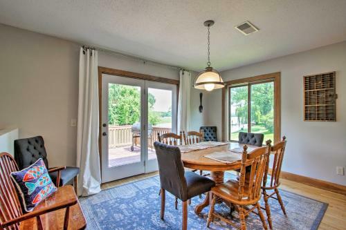 Private Waterfront Mississippi River Home!