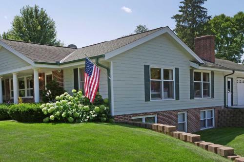 Apartamento Remodeled Apt - 8 Mi To Downtown Minneapolis!