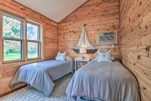 Waterfront Cabin In Detroit Lakes With Deck And Yard