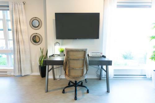 Beautiful & Modern Apartment - Walk To Uptown!
