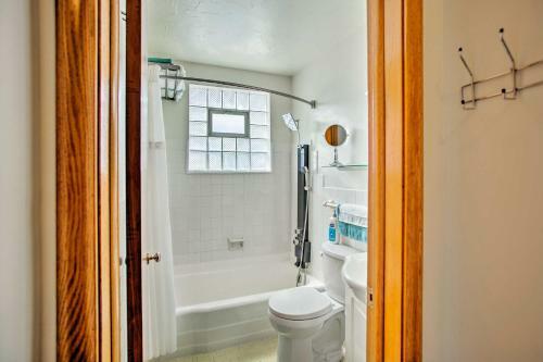 Apartamento Minneapolis Apt By Bus Stop - 15 Min To Downtown!