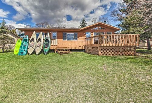 Lakefront Nisswa Cabin With Spacious Deck And Kayaks!