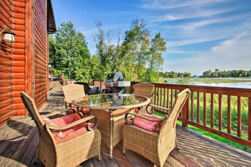 Lakefront Cabin In Pequot Lakes With Private Dock!