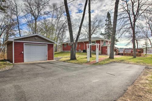 Brainerd Lakes Cabin On 2-acres With Dock And Fire Pit