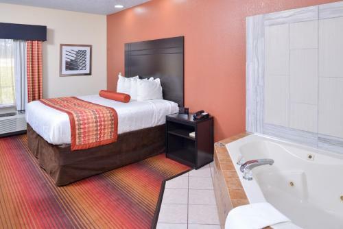 Motel America's Best Value Inn & Suites-clinton