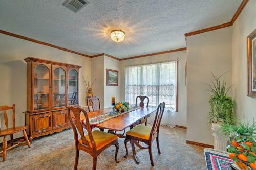 Columbus House With Pool And Balcony, 4 Mi To Downtown