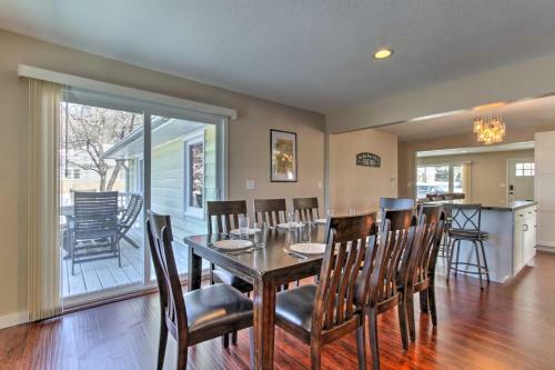 Rochester Home With Deck, 5 Min To Mayo Clinic!