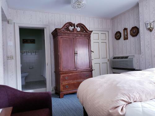 Hotel Lowell Inn