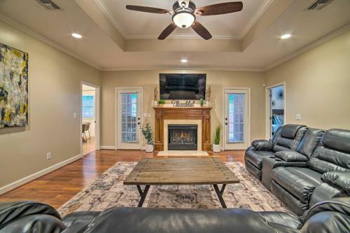 Charming Columbus Home With Game Room, Near Afb!