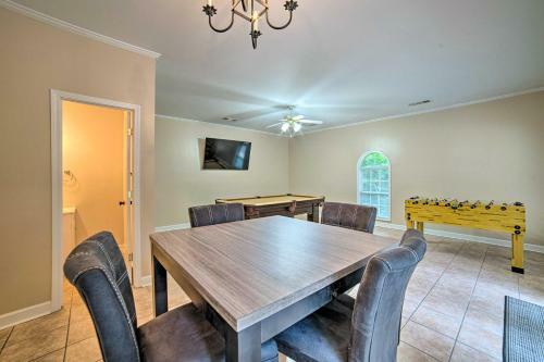 Charming Columbus Home With Game Room, Near Afb!
