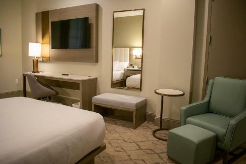 Hotel Grand Centennial Gulfport