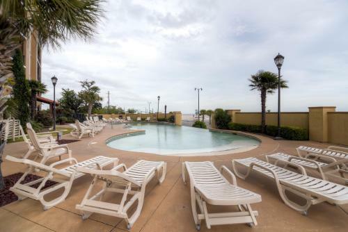 Apartamento Sleek Gulfport Condo With Ocean Views And Pool Access!