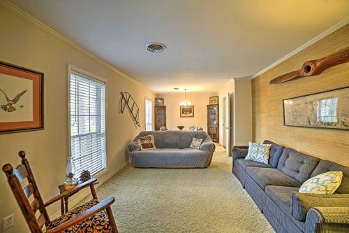 Charming Starkville House With Yard - 2 Mi To Msu!
