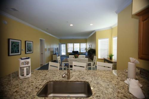 Relaxing Condo In Heart Of Branson 1br Deluxe