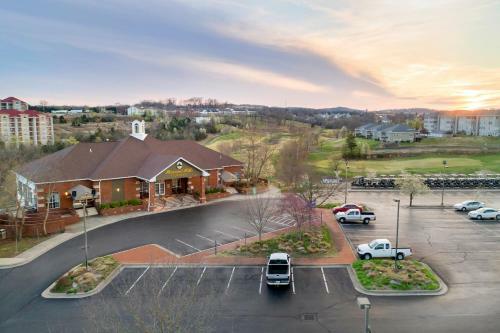 Hotel Legacy At Thousand Hills