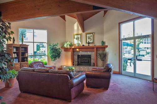 Spacious Condo Off Highway 76 Strip 1br Standard