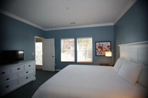 Spinnaker Suite Right By The Strip 2br Standard