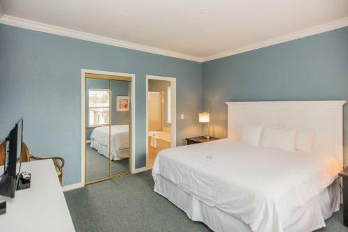 Modern Condo By Entertainment District 2br Standard
