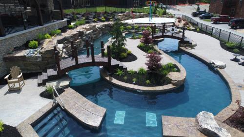 Luxury Lakefront Villa Lazy River Huge Pool Kayaks 2mi To Sdcity