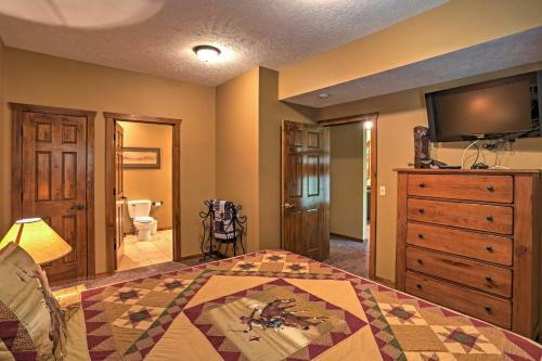 Elegant Branson Home Less Than 2 Mi To Silver Dollar City!
