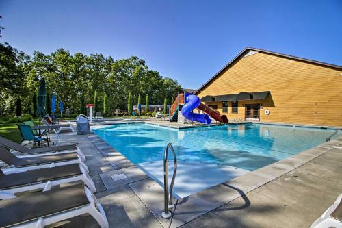 Elegant Branson Home Less Than 2 Mi To Silver Dollar City!