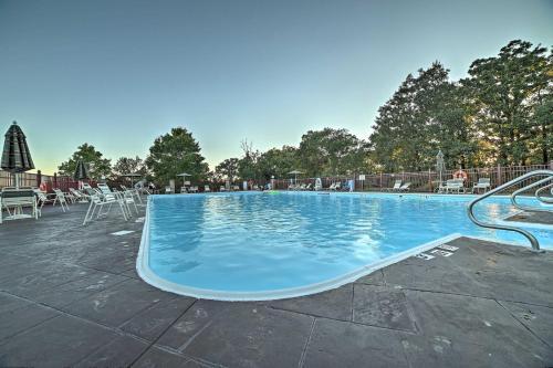 Apartamento Walk-in Resort Condo Near Downtown Branson!