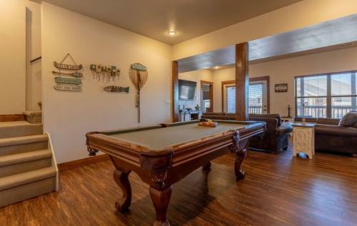 Rockwood Lake Lodge Home