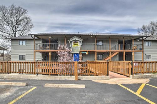 Apartamento Branson Condo With Views 2 Mi From Silver Dollar City