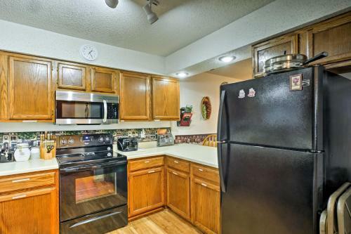 Peaceful Branson Home 5 Mins To Silver Dollar City