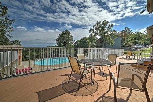 Apartamento West Branson Condo 2 Miles To Silver Dollar City!