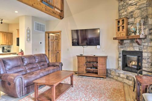 Updated Branson Home, 5 Min To Silver Dollar City!