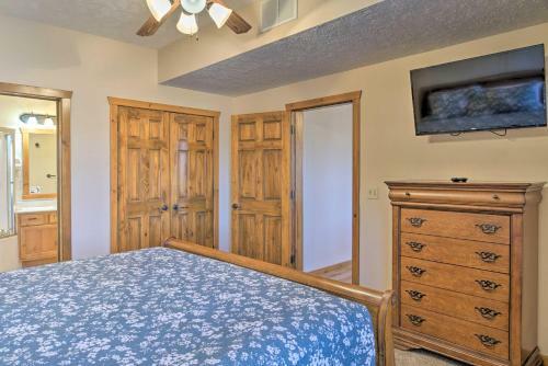 Updated Branson Home, 5 Min To Silver Dollar City!