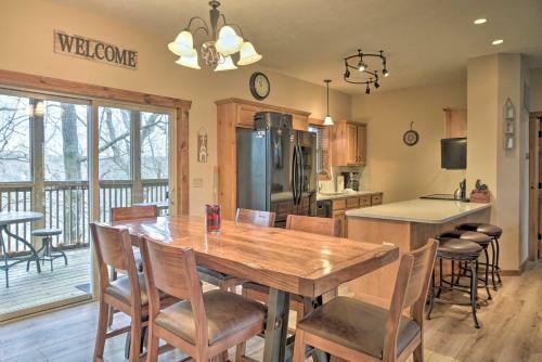 Updated Branson Home, 5 Min To Silver Dollar City!