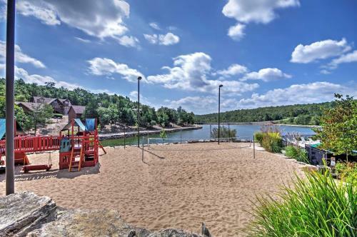 Branson Little Cedar Resort-style Cabin With Porch!