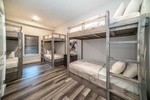Hotel Reunion Lodges At Thousand Hills