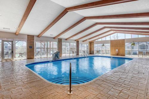 Hotel Reunion Lodges At Thousand Hills