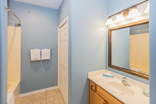 Palace View Apartment Near 76 Strip 1br Standard
