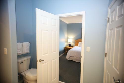 Modern Condo Right By Entertainment District 1br Standard