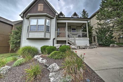 Expansive Hollister Retreat With Deck And Pool Access!
