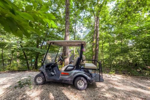 Quiet Lakefront Cottage With Dock And Resort Access!
