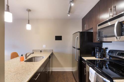 Apartamento Comfortable Plaza Studio With Free Parking By Zencity