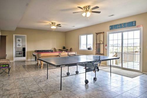 Lakefront Kimberling City Home With Game Room And Dock