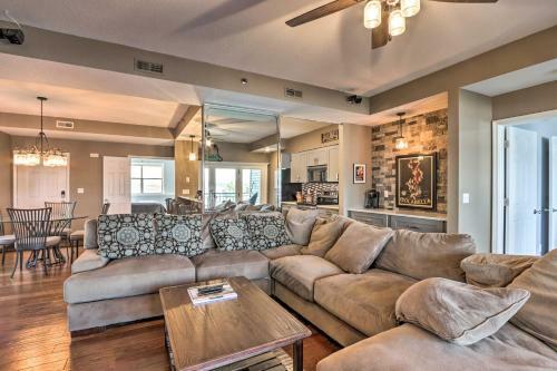 Apartamento Lakefront Condo With Private Dock And Boat Slip!