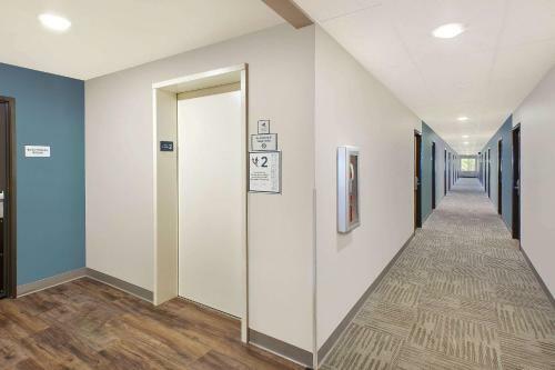 Hotel Woodspring Suites St Louis St Charles