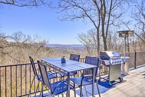 Pet-friendly Reeds Spring Home Less Than 1 Mi To Lake