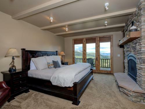 Alpine Meadows Chalets By Big Sky Vacation Rentals
